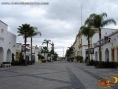 Andadores e instalaciones comerciales de la Feria