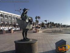 Escultura El Viejo y el Mar