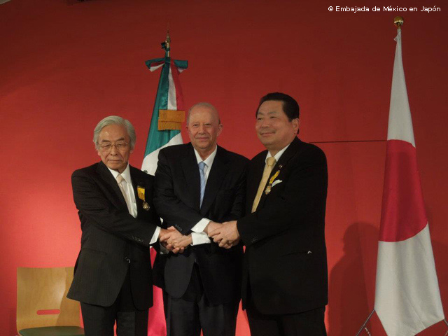 Empresario y político Japoneses condecorados con la Orden Mexicana del Águila Azteca 