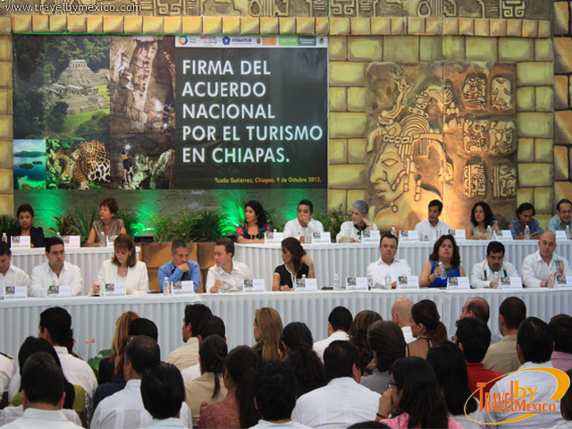 Firma del Acuerdo Nacional por el Turismo en Chiapas 
