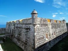 Vestigios de una ciudad amurallada.
