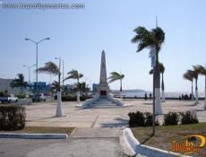 A los hÃ©roes de la patria.
