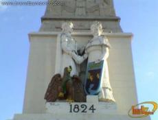 Dos mujeres dandose la mano representa la federación de chiapas