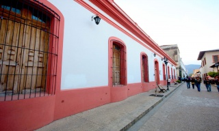 Instituto de las ArtesanÃ­as-Amanecer, San Cristobal de las Casas