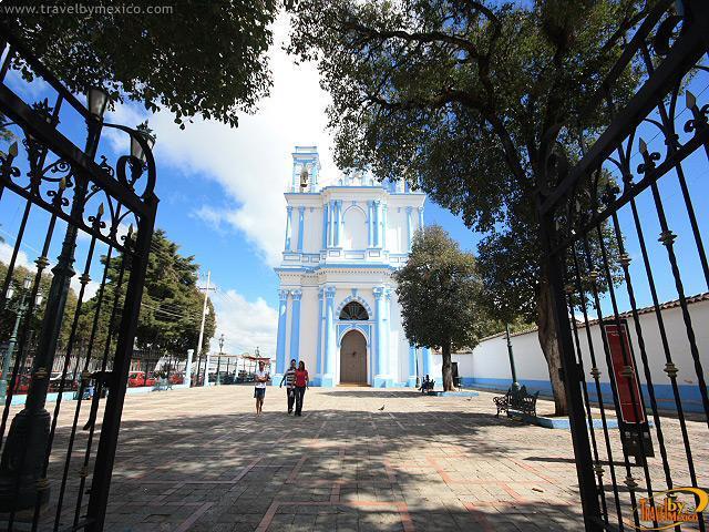 Iglesia de Santa Lucía, San Cristobal de las Casas | Travel By México