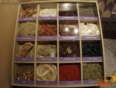 Algunos tejidos se tiñen con productos naturales.