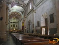 Interior del templo, detalle altar mayor.
