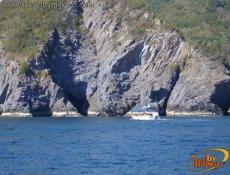 Algunos atractivos durante el recorrido: Cueva del Diablo, La bufadora, La Playa del Amor