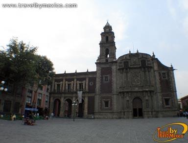 Santo Domingo Plaza, Ciudad de México | Travel By Mexico