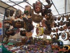 Artesanías, antigÃ¼edades, recuerdos, ropa, etc.