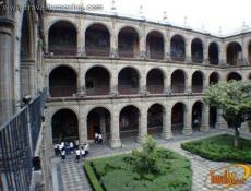 Patio central del Colegio