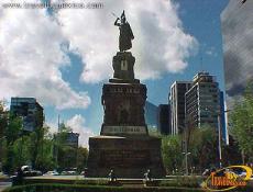 Escultura de CuauhtÃ©moc 
