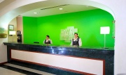 Holiday Inn Centro de Convenciones, Recepción