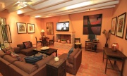 Villa Mirasol, Living room