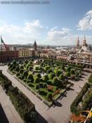 Frente al Palacio Municipal
