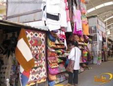 Variedad de piezas en hierro, forja, papel, textiles, cerámica y mucho más.