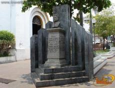 Monumento a Juan Ãlvarez.
