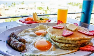 La Traviata, Puerto Vallarta