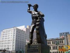 A los obreros del estado de Nuevo León.