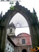 Arco de entrada al atrio
