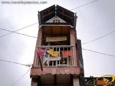 La Casa mÃ¡s Angosta del Mundo, Uruapan