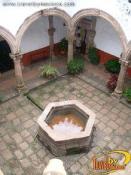 Uno de los patios de la casa
