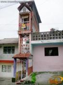Fachada casa más angosta del mundo Uruapan