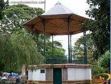 Plaza de los Mártires y el Mercado de Antojitos