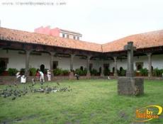 Museo Regional de Arte Popular La HuatÃ¡pera