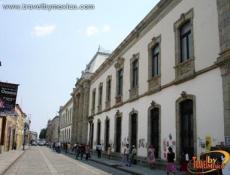 Andador Turístico Macedonio Alcalá