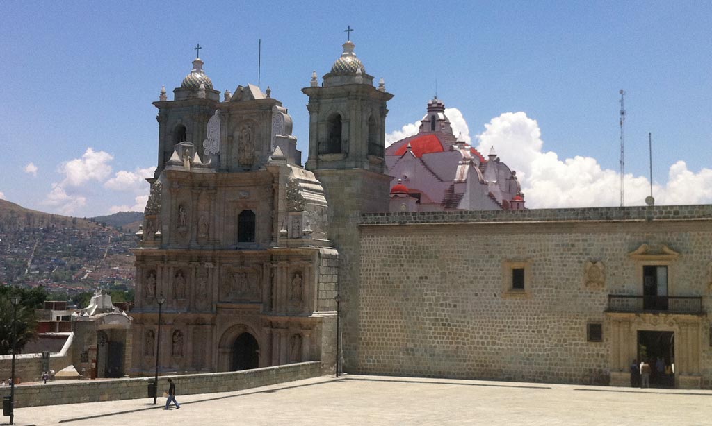 Basílica de Nuestra Señora de la Soledad, Oaxaca | Travel By México