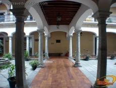 Fue remodelada por los arquitectos Enrique de Esesarte y Jorge Torres