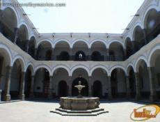 Patio interior Palacio de Justicia Puebla.
