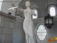 Monumento a la justicia.
