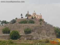 Vista del Santuario desde la parte inferior de la ciudad.

