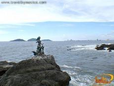 Ubicada en el paseo olas altas