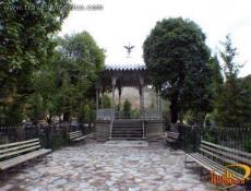 Kiosco de herrería traido en 1928.