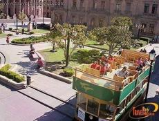 Paseando por la plaza del carmen