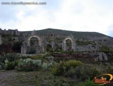 Estructura de piedra que revelan el pasado minero del Real.
