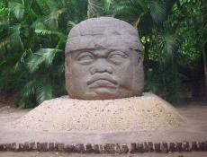 Museo y Zona Arqueológica La Venta