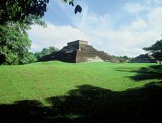 Comalcalco Museo y Zona ArqueolÃ³gica
