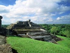 Comalcalco Museo y Zona ArqueolÃ³gica