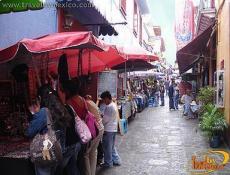 Tambien podrás encontrar lugares típicos de comida