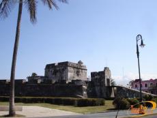 En el centro de la ciudad, a dos cuadras del Malecón
