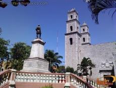 Vista lateral del Templo de la Tercera Órden