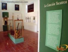 Una Rica Colección de Piezas y Objetos Musicales