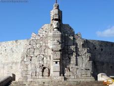 The work of sculptor Romulo Rozo